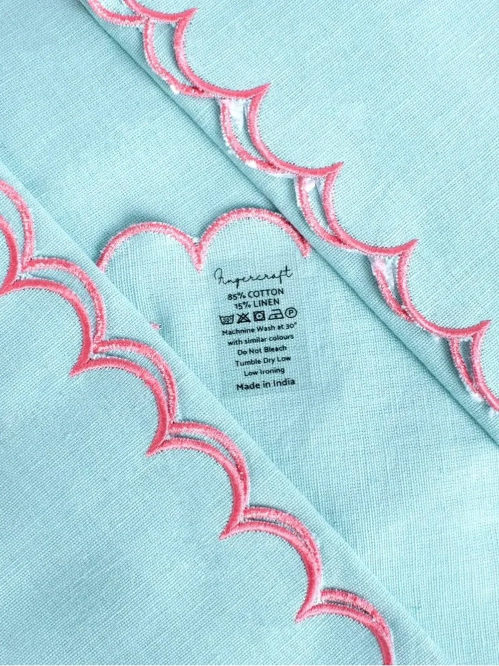 Light Aqua Cloth Napkin Set (6) with Pink Scallop Stitching